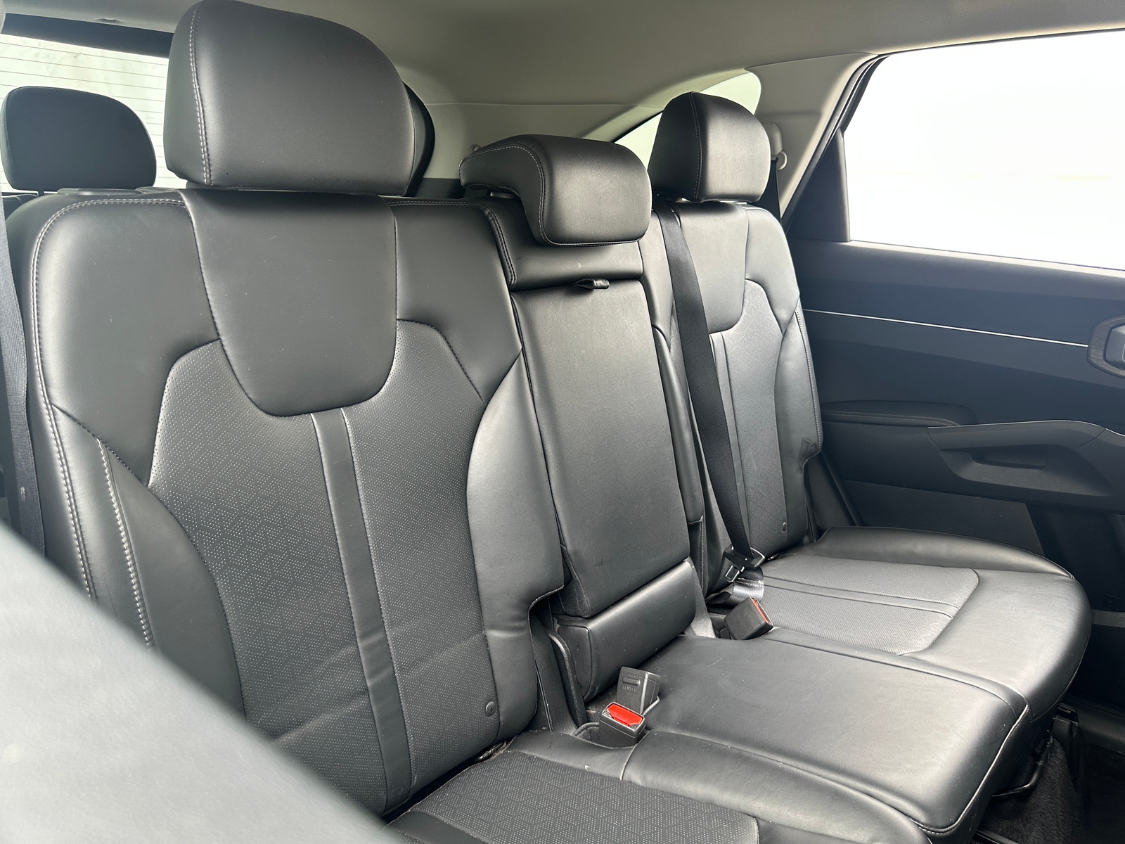 Thumbnail: 2023 Kia Sorento - 5