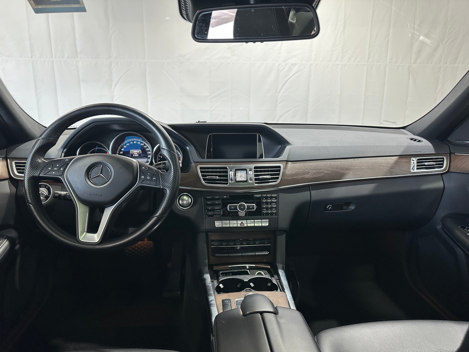 Thumbnail: 2014 Mercedes-Benz E-Class - 2