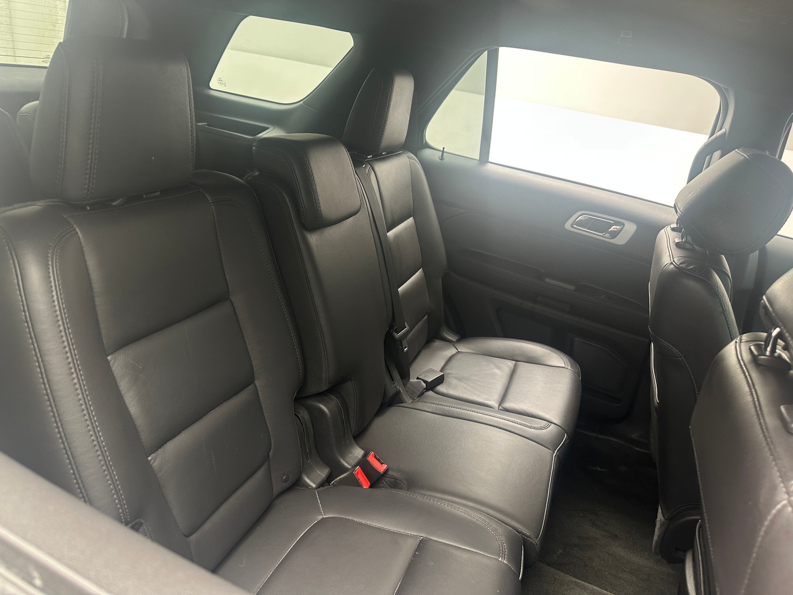 Thumbnail: 2015 Ford Explorer - 6