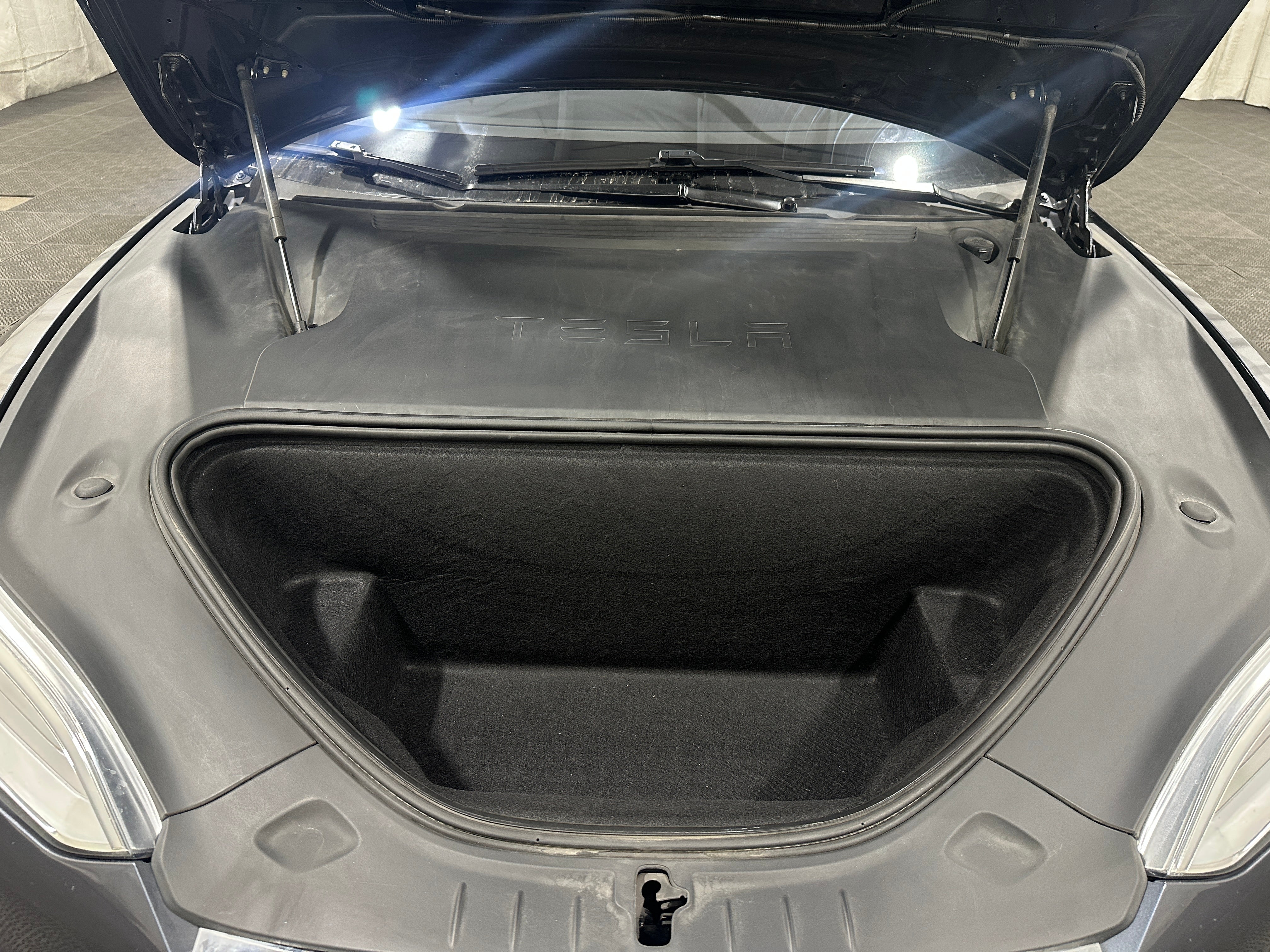 Used 2020 Tesla Model S Long Range Plus with VIN 5YJSA1E26LF389139 for sale in Pewaukee, WI
