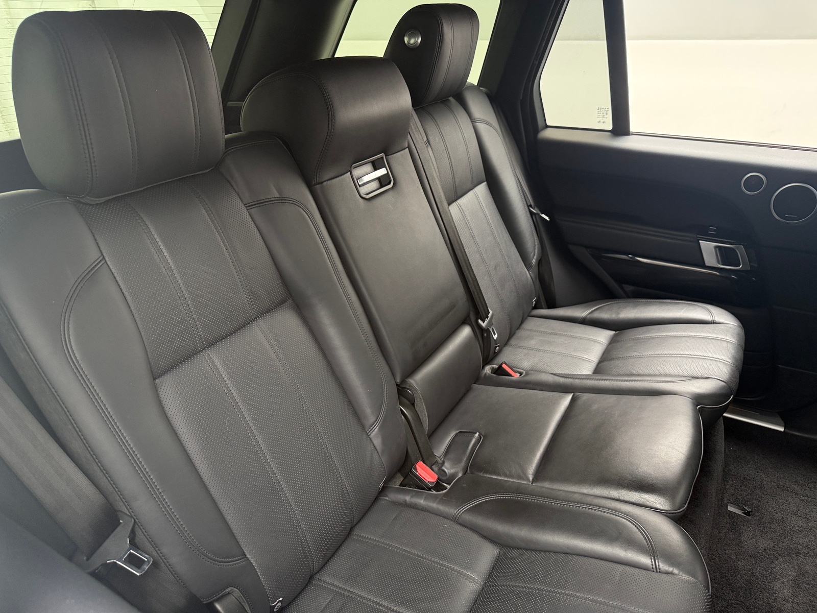Thumbnail: 2017 Land Rover Range Rover - 5
