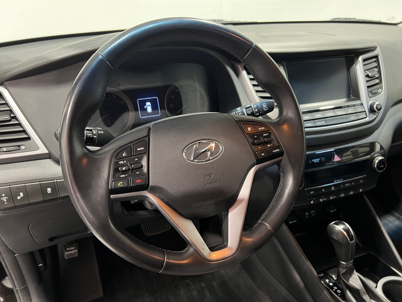 Thumbnail: 2017 Hyundai Tucson - 4