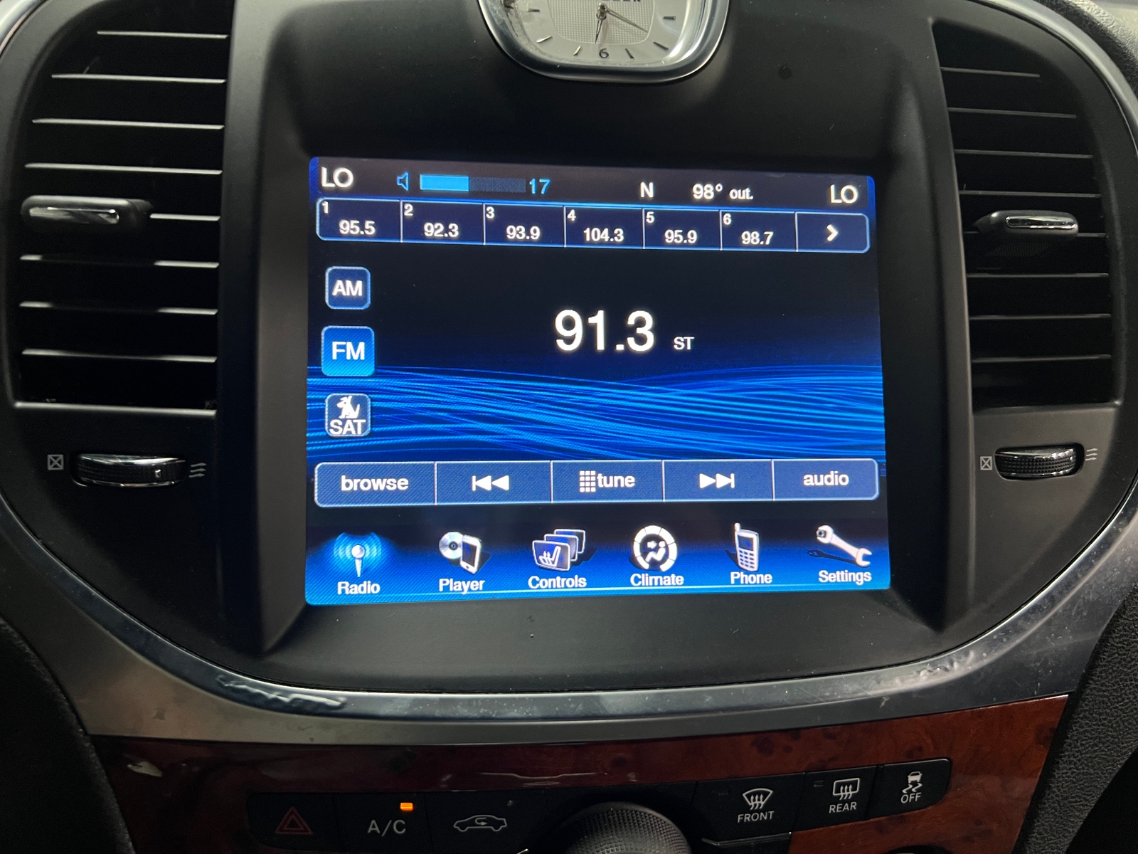 Thumbnail: 2014 Chrysler 300 - 3