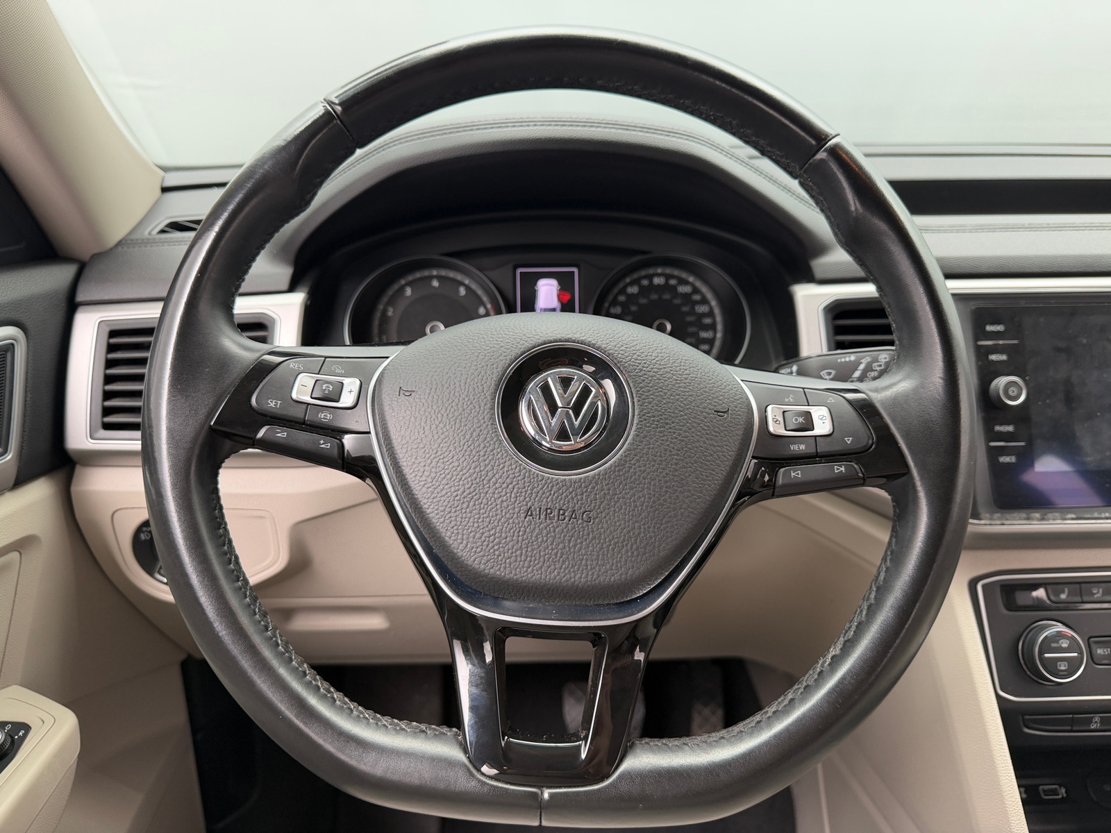 Thumbnail: 2019 Volkswagen Atlas - 4