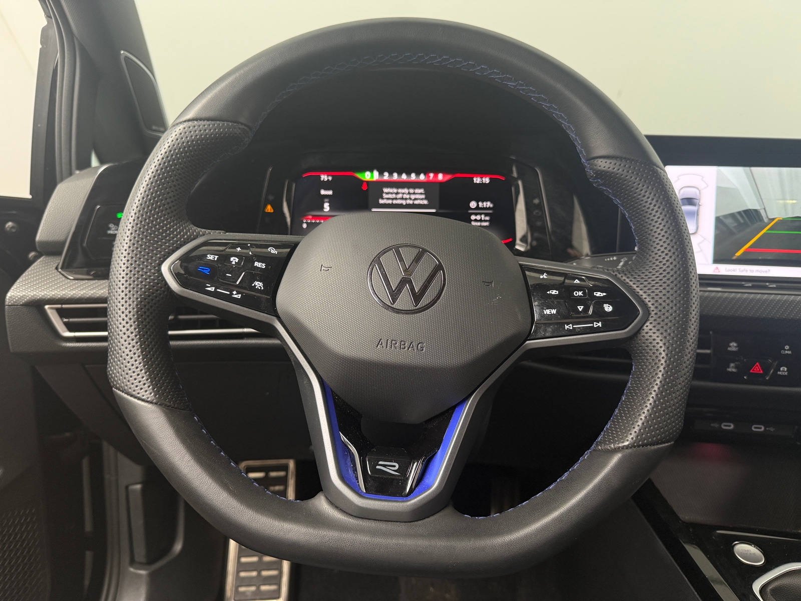 Thumbnail: 2024 Volkswagen Golf - 4