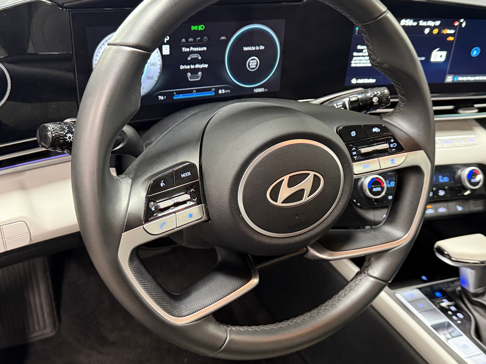 Thumbnail: 2025 Hyundai Elantra - 4