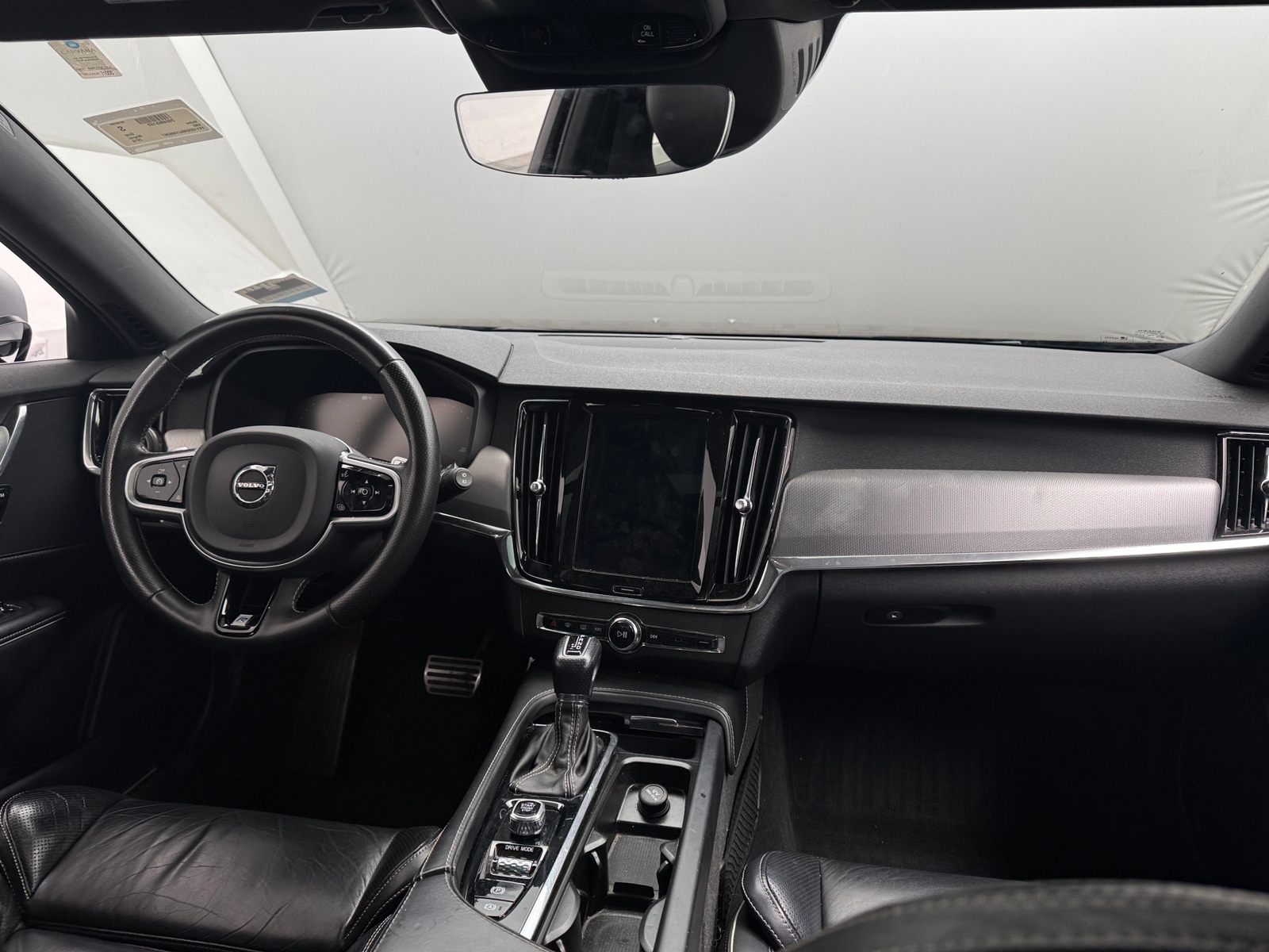 Thumbnail: 2018 Volvo V90 - 2