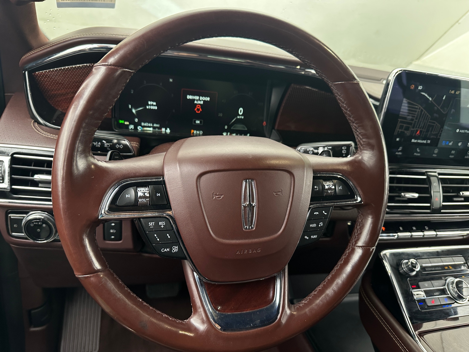 Thumbnail: 2019 Lincoln Navigator - 4