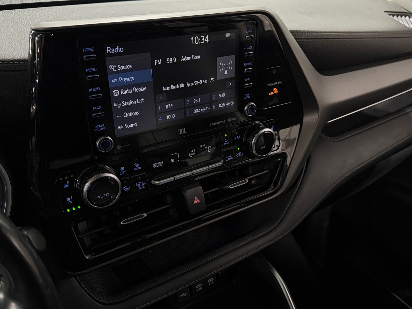 Thumbnail: 2020 Toyota Highlander - 3