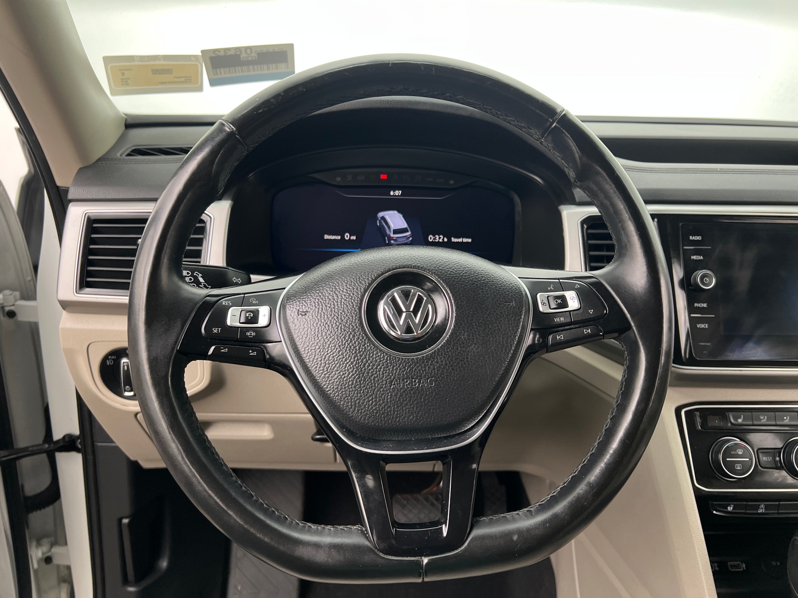 Thumbnail: 2019 Volkswagen Atlas - 4