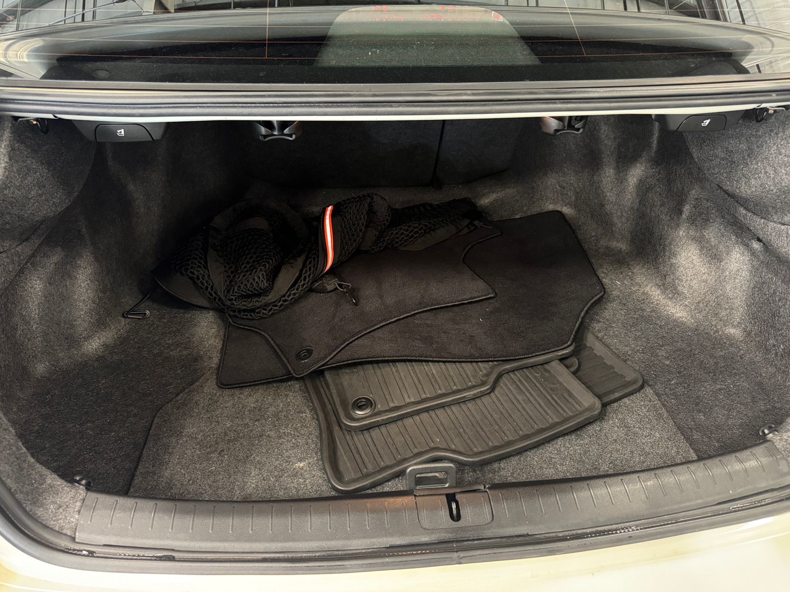 Thumbnail: 2010 Acura TSX - 6