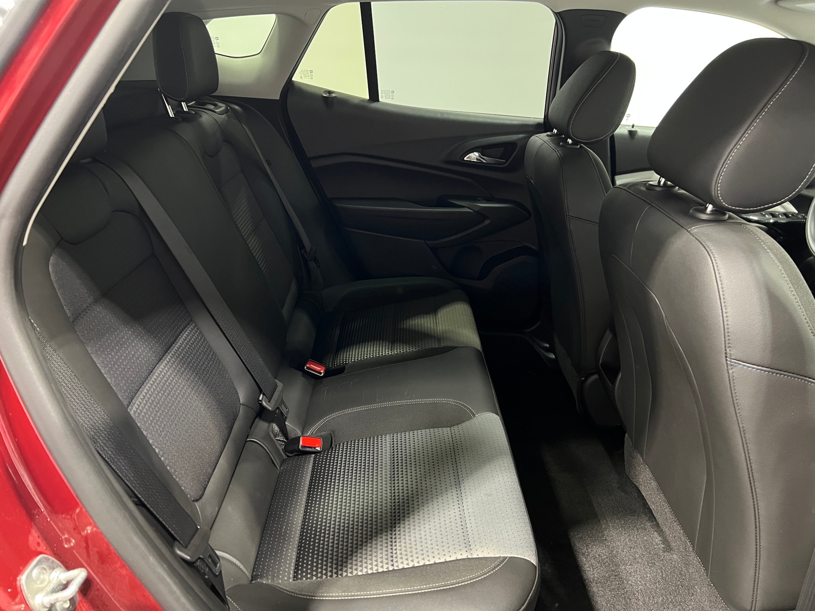 Thumbnail: 2025 Chevrolet Trax - 6