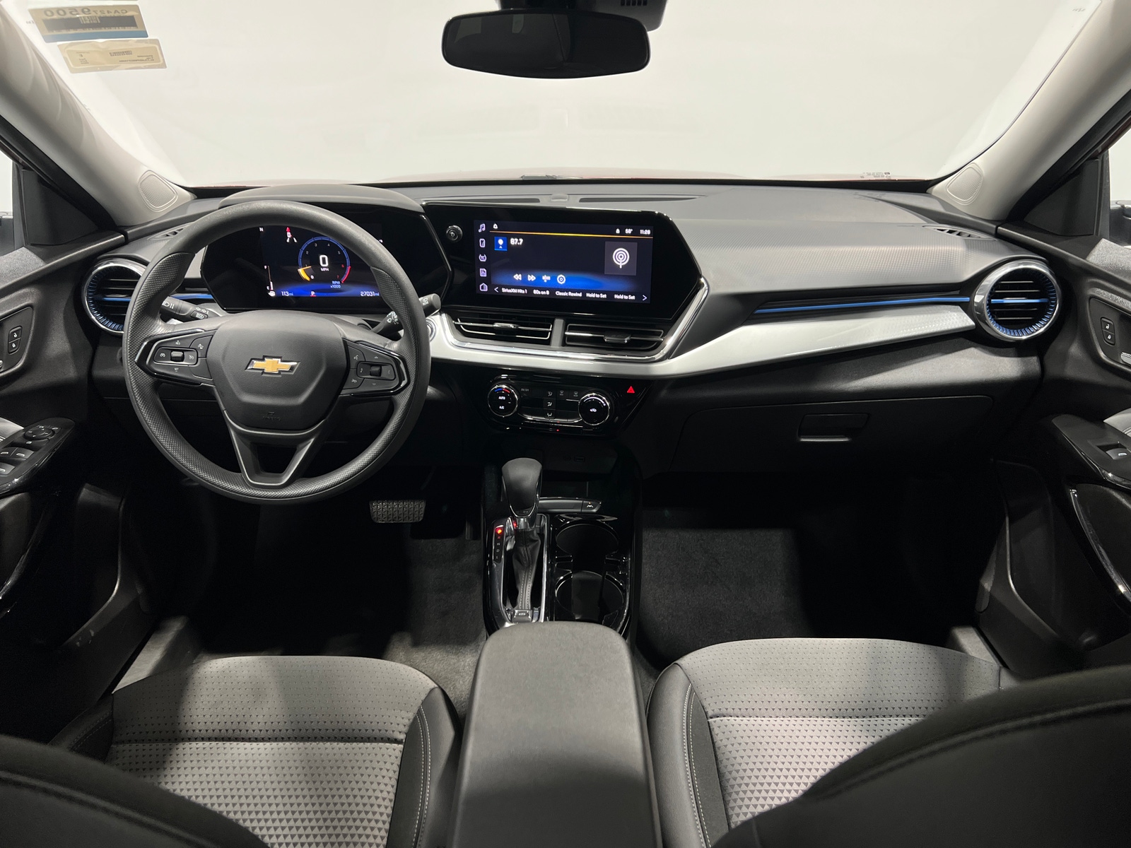 Thumbnail: 2025 Chevrolet Trax - 3