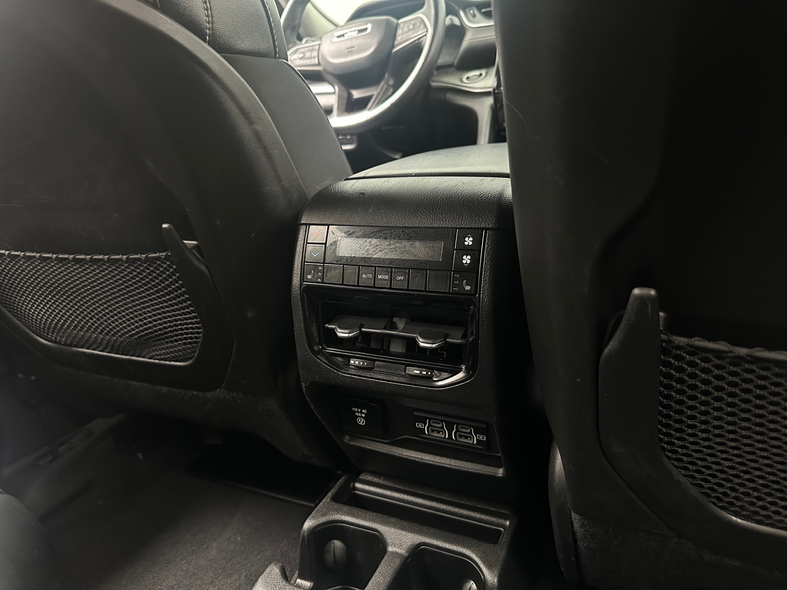 Thumbnail: 2022 Jeep Grand Cherokee L - 2