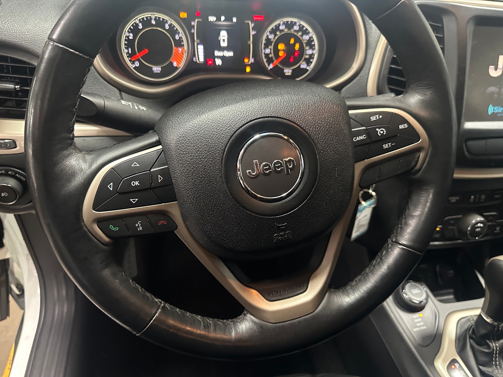 Thumbnail: 2015 Jeep Cherokee - 5