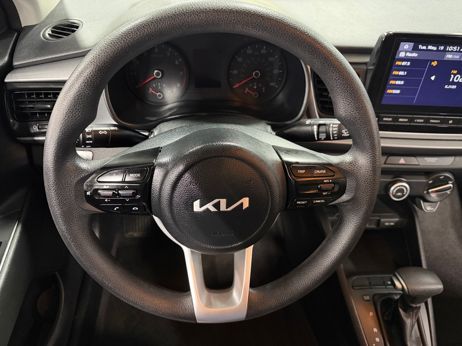 Thumbnail: 2022 Kia Rio - 5