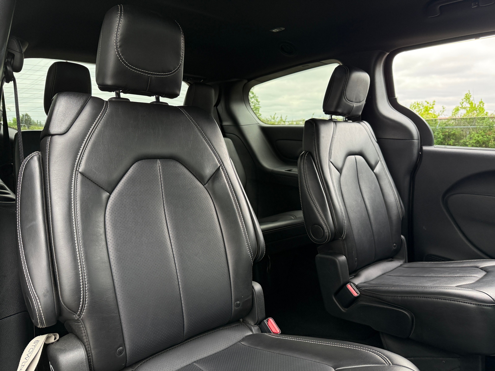 Thumbnail: 2025 Chrysler Pacifica - 5