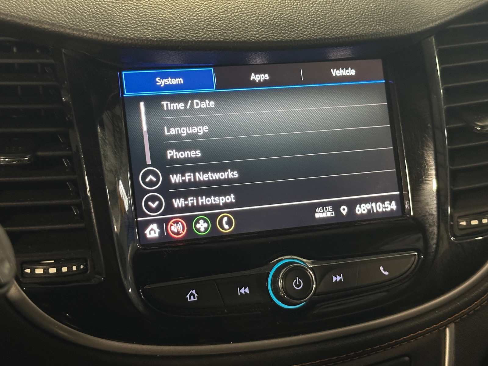 Thumbnail: 2021 Chevrolet Trax - 4