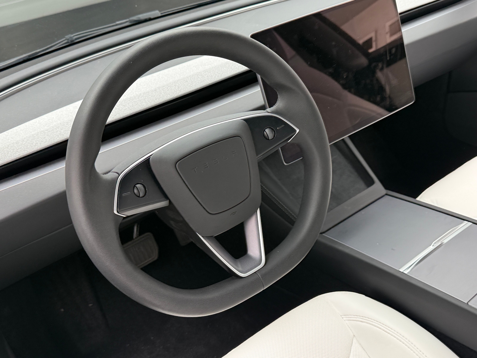 Thumbnail: 2025 Tesla Model 3 - 4