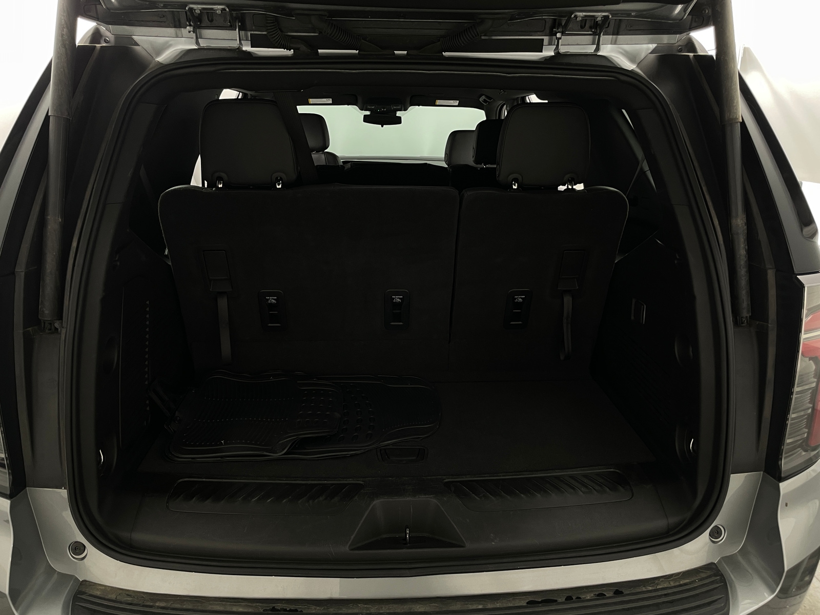 Thumbnail: 2025 Chevrolet Tahoe - 6