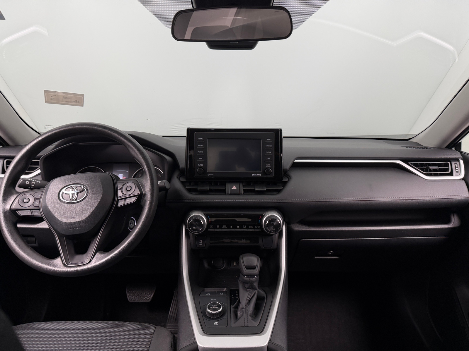 Thumbnail: 2022 Toyota RAV4 - 3