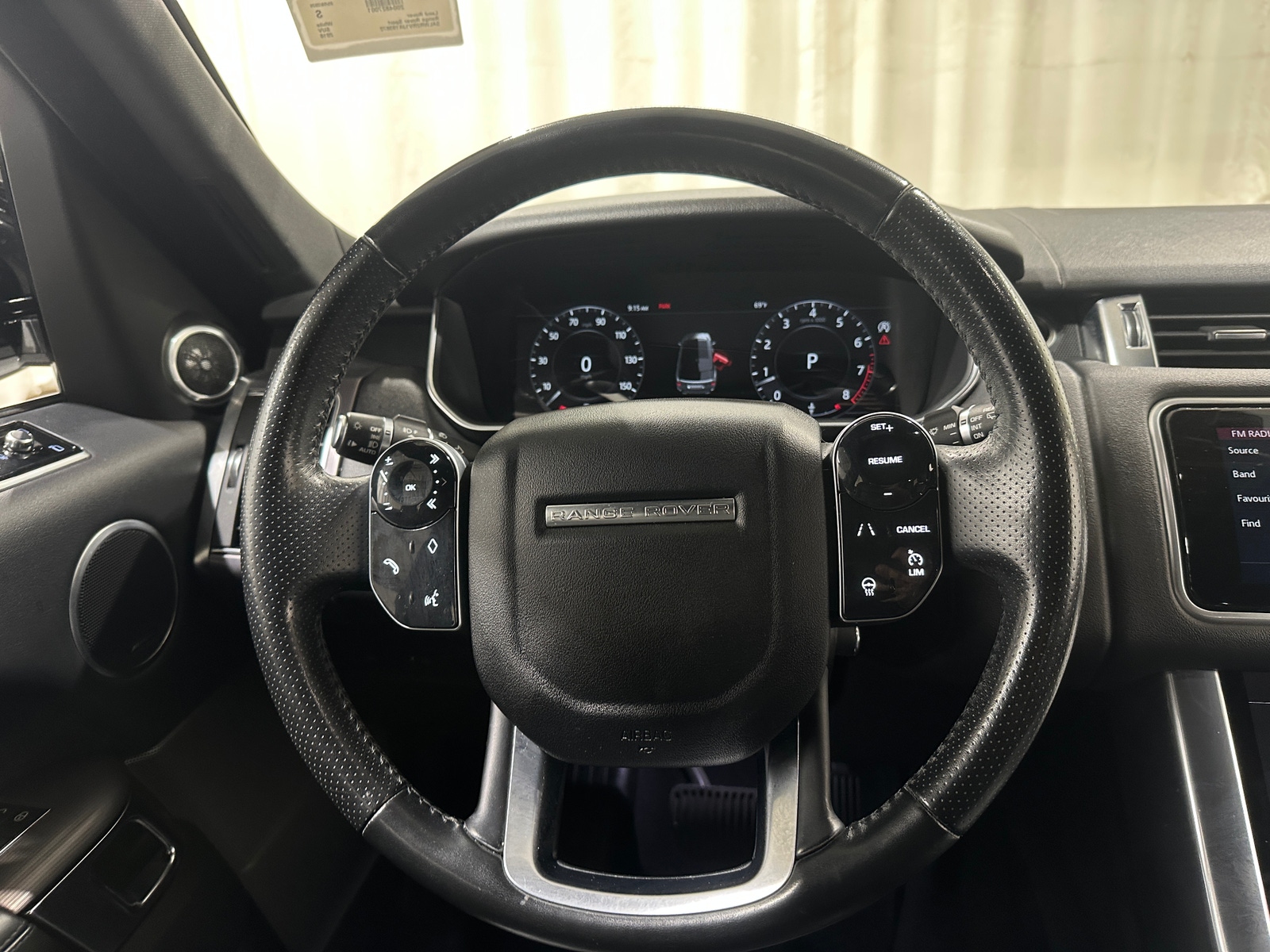 Thumbnail: 2018 Land Rover Range Rover Sport - 4
