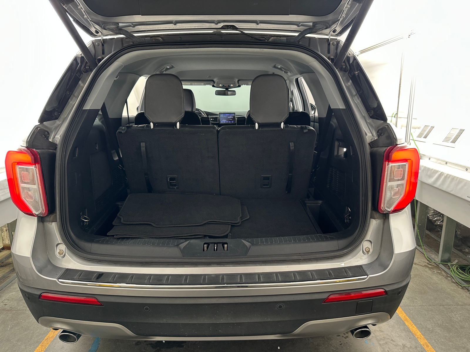 Thumbnail: 2022 Ford Explorer - 7