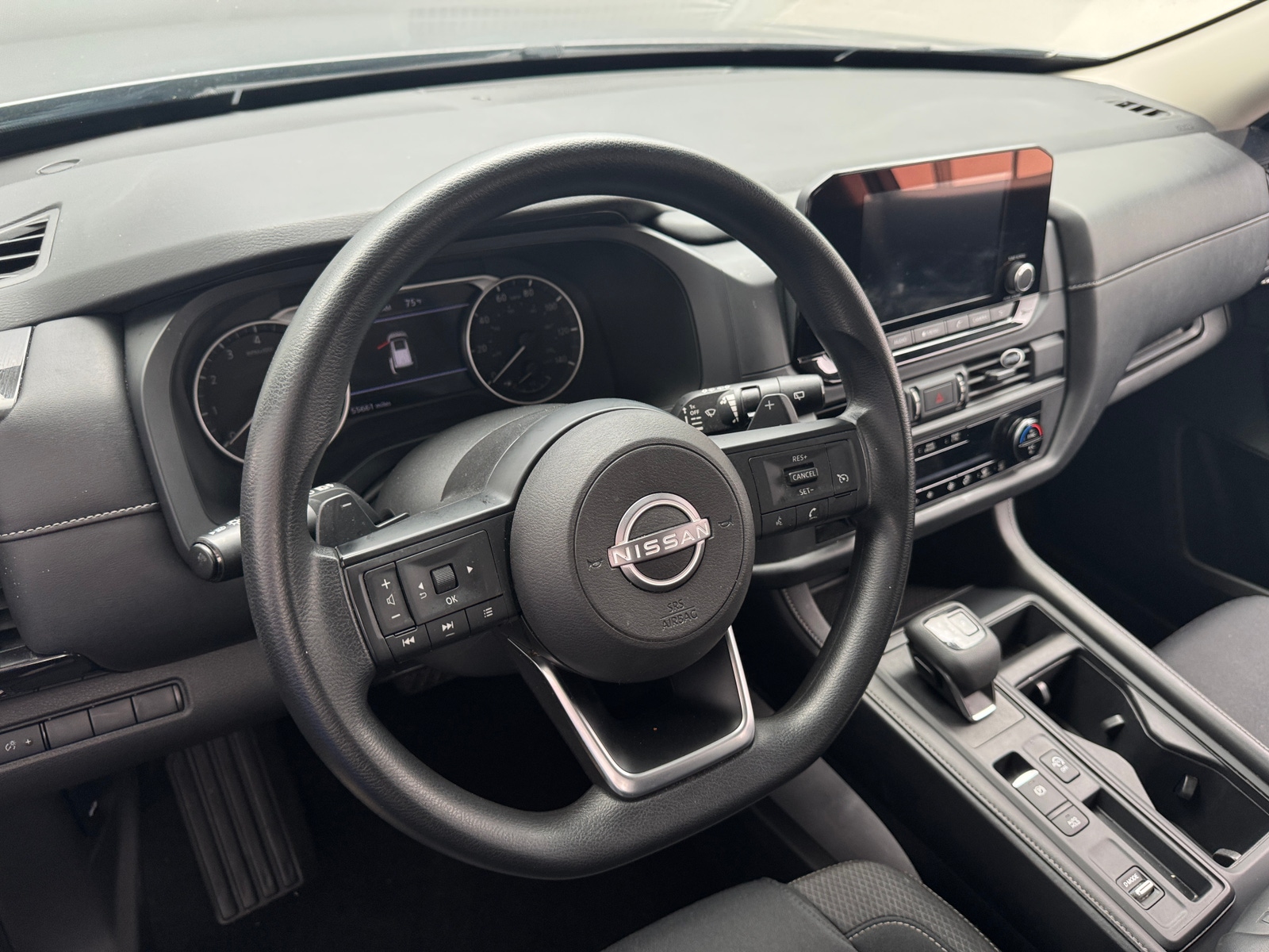 Thumbnail: 2024 Nissan Pathfinder - 5