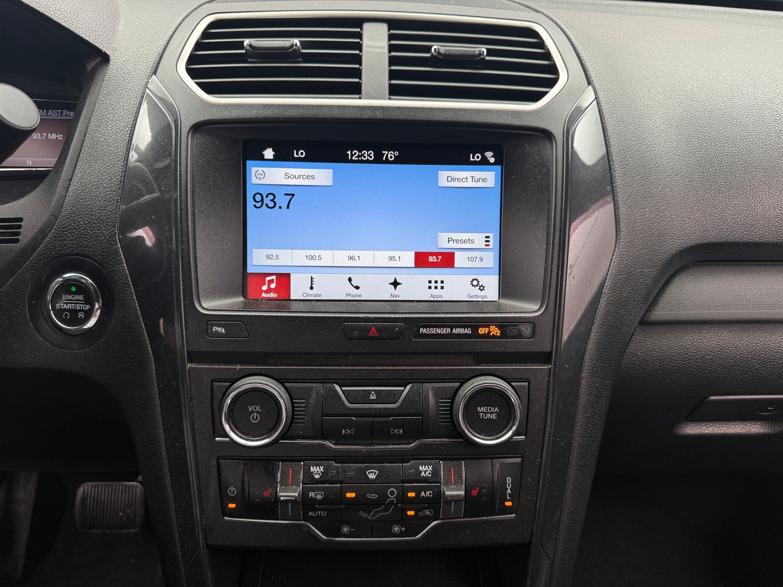 Thumbnail: 2017 Ford Explorer - 3