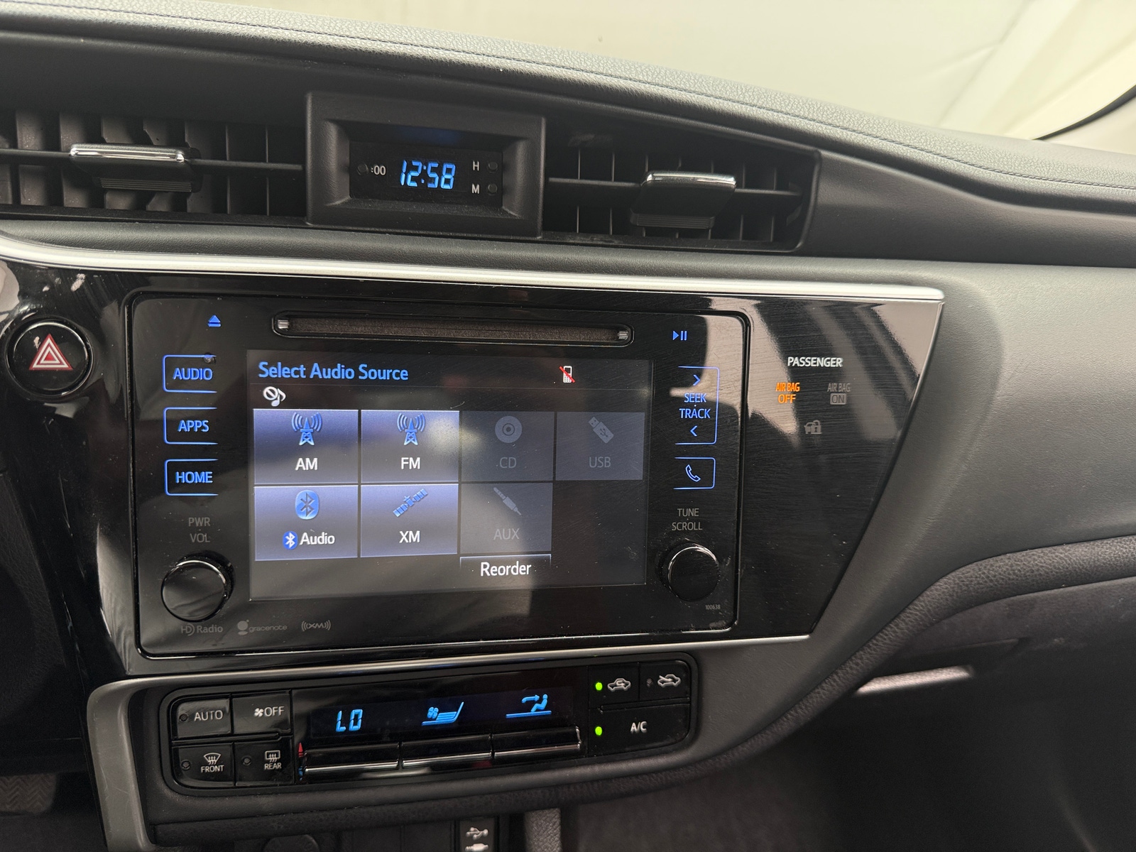 Thumbnail: 2017 Toyota Corolla - 4