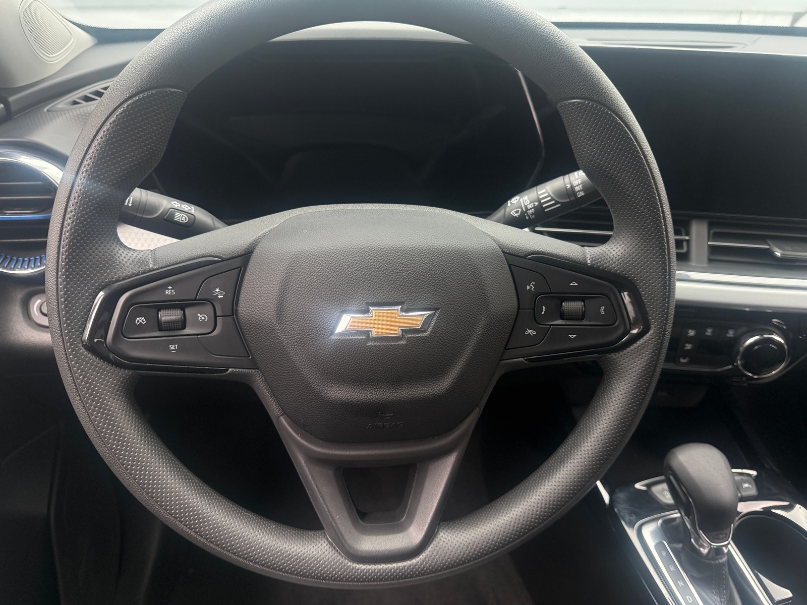 Thumbnail: 2025 Chevrolet Trax - 5