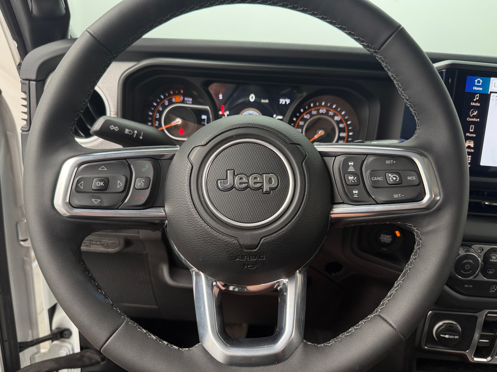 Thumbnail: 2025 Jeep Wrangler - 5