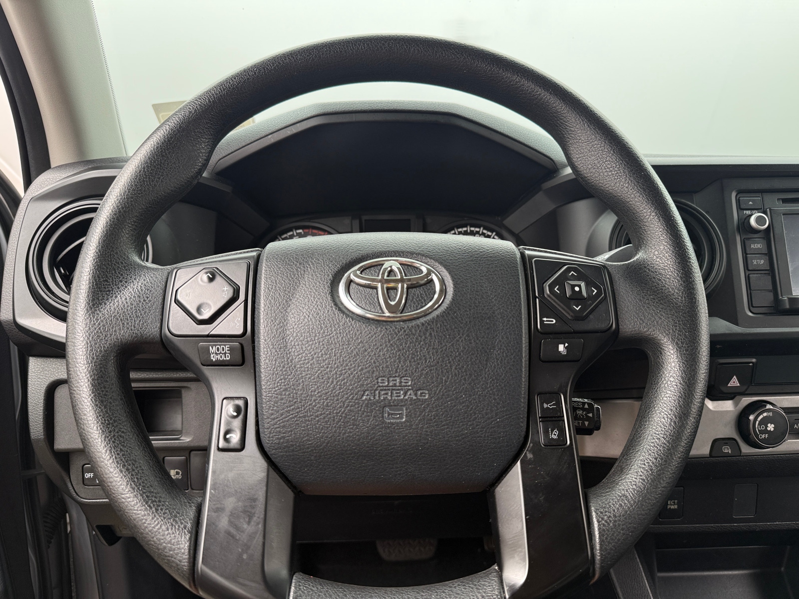 Thumbnail: 2019 Toyota Tacoma - 5