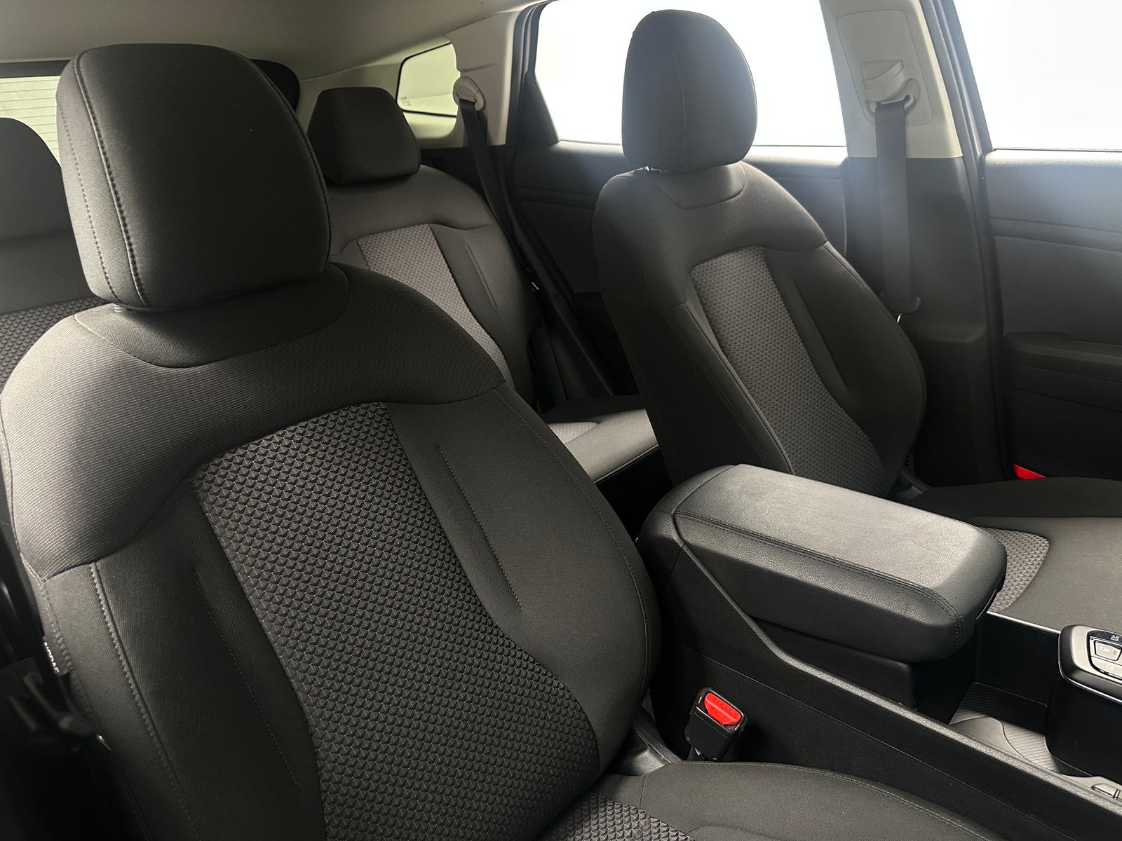 Thumbnail: 2025 Kia Sportage - 2