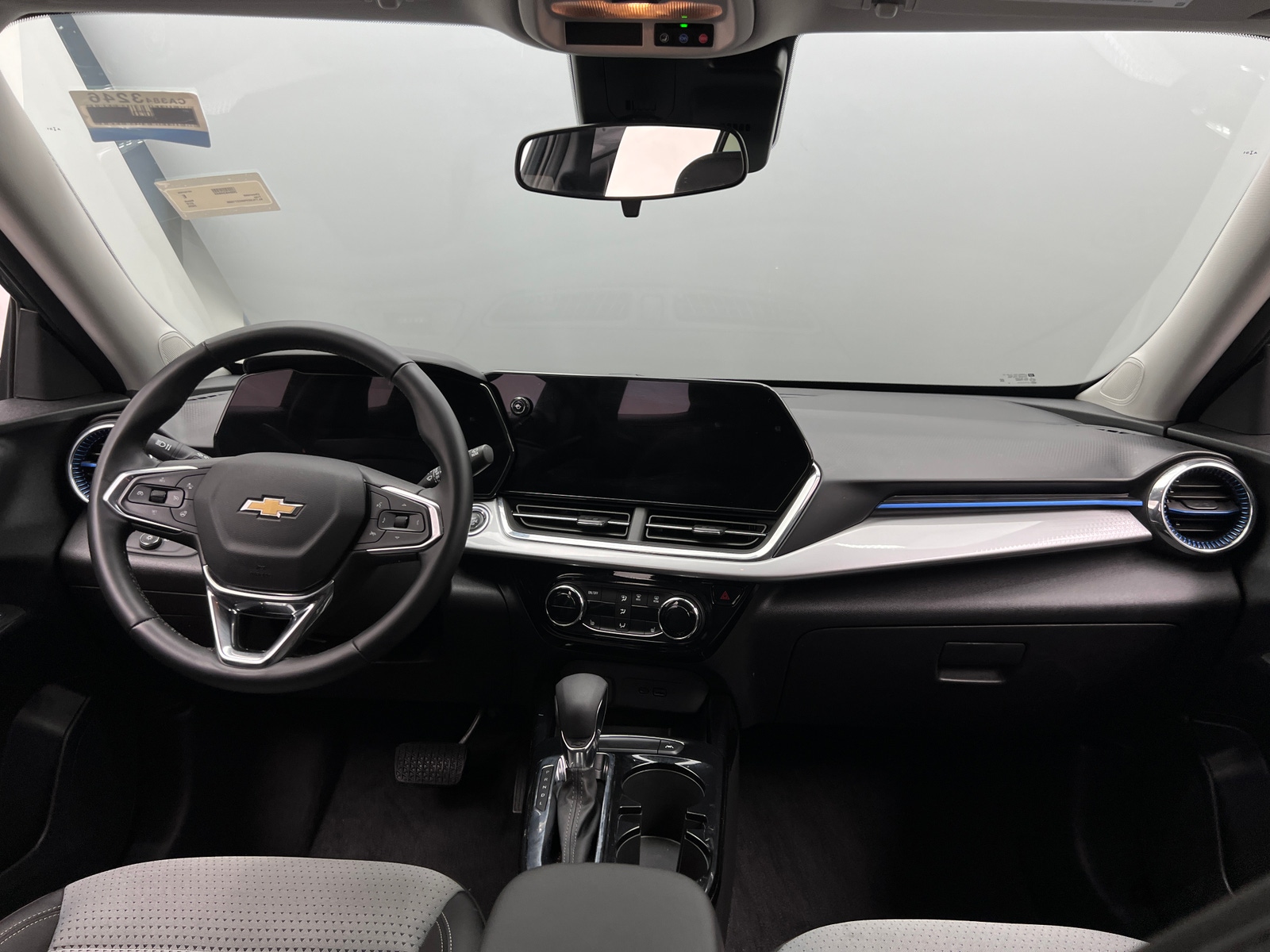 Thumbnail: 2025 Chevrolet Trax - 3