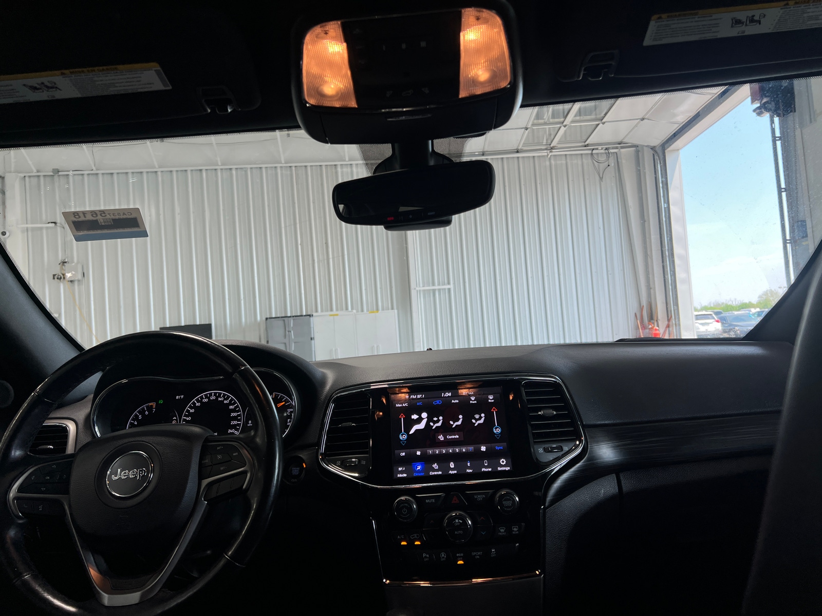 Thumbnail: 2020 Jeep Grand Cherokee - 3