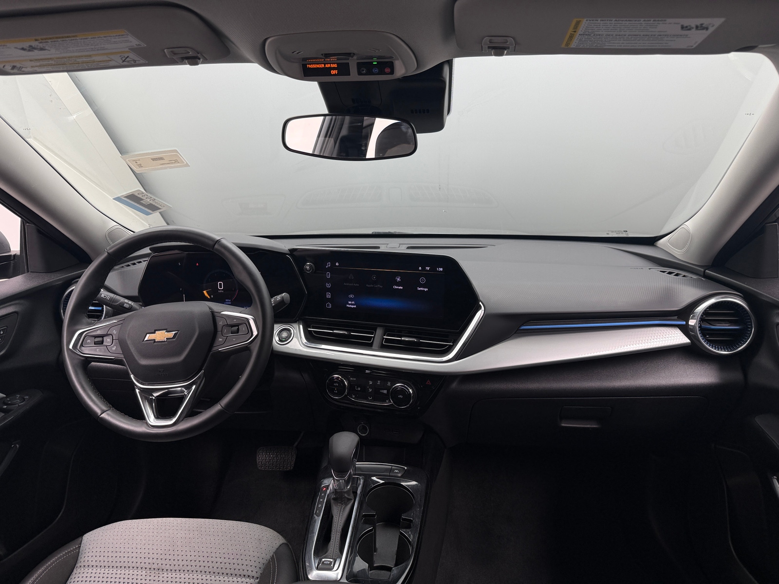 Thumbnail: 2025 Chevrolet Trax - 3