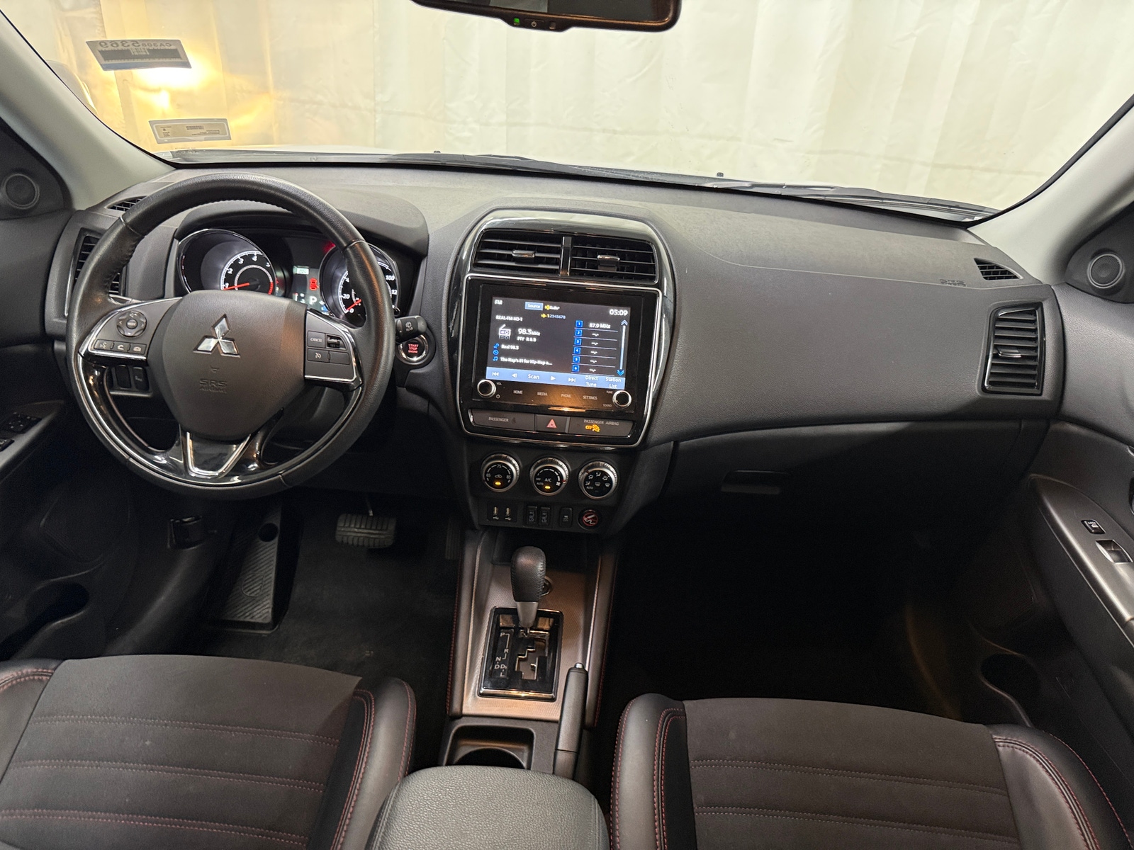Thumbnail: 2024 Mitsubishi Outlander Sport - 2