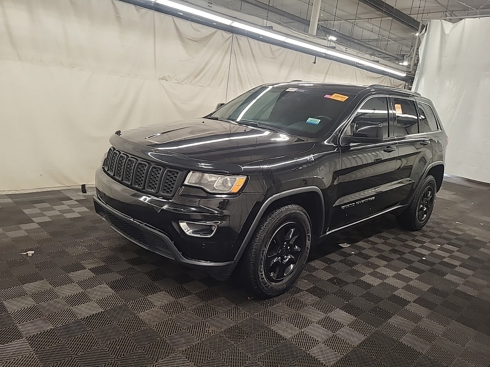 2017 Jeep Grand Cherokee Laredo