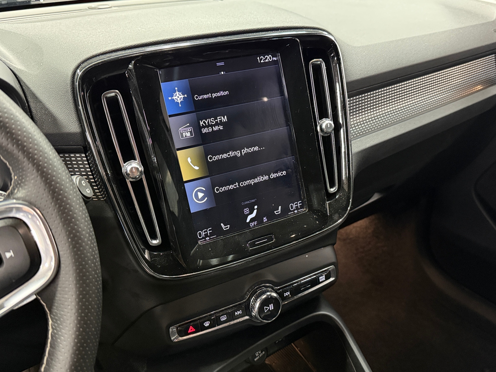 Thumbnail: 2020 Volvo XC40 - 3