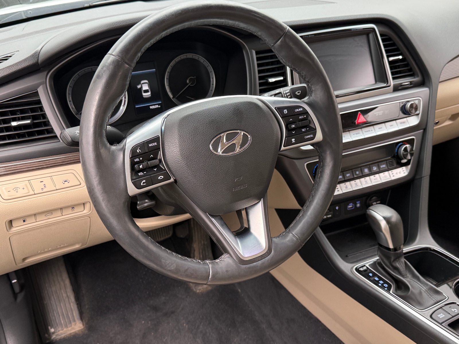 Thumbnail: 2019 Hyundai Sonata - 4