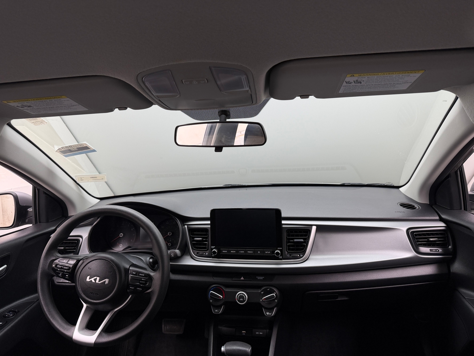 Thumbnail: 2023 Kia Rio - 3