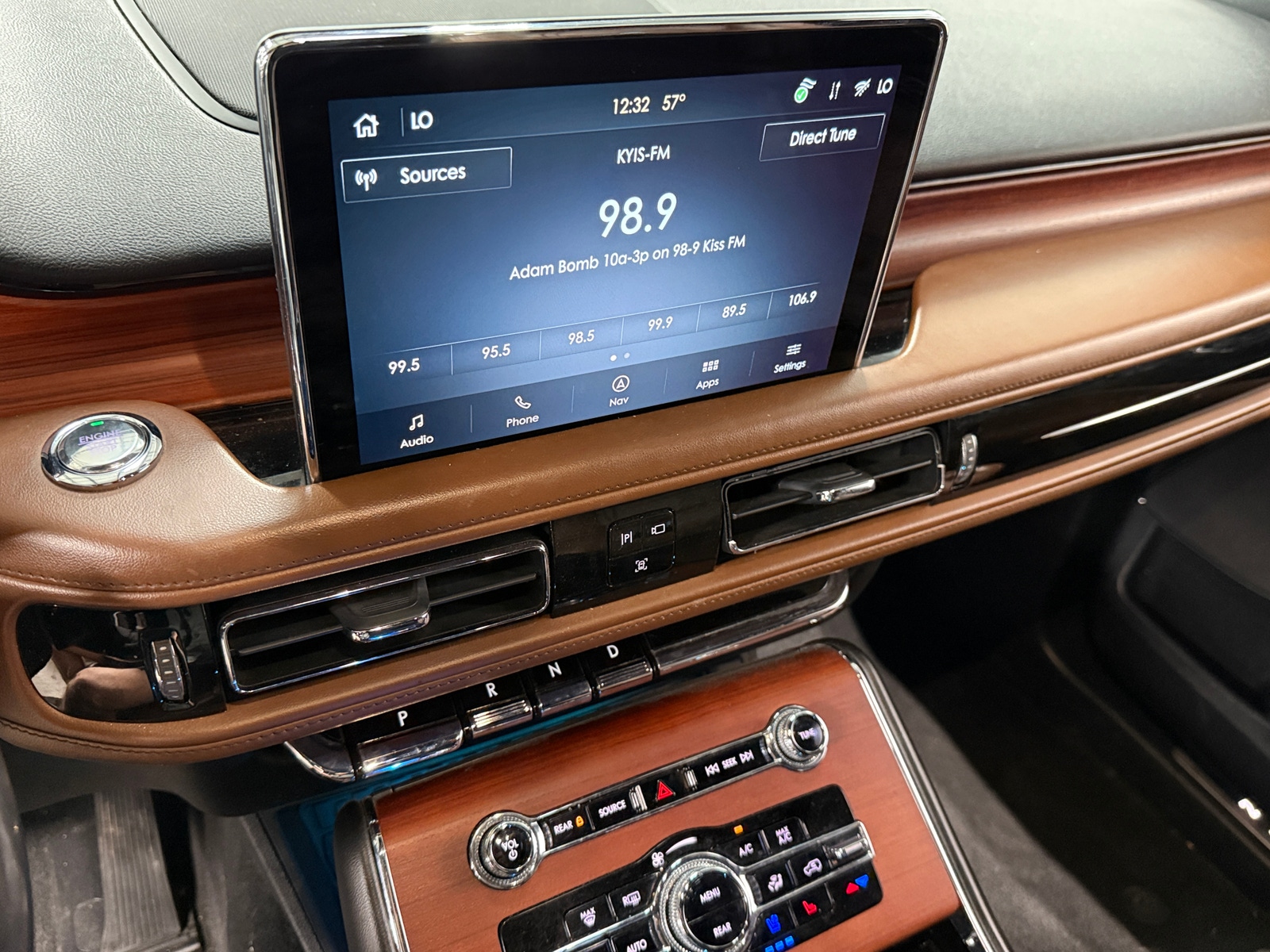Thumbnail: 2021 Lincoln Aviator - 3