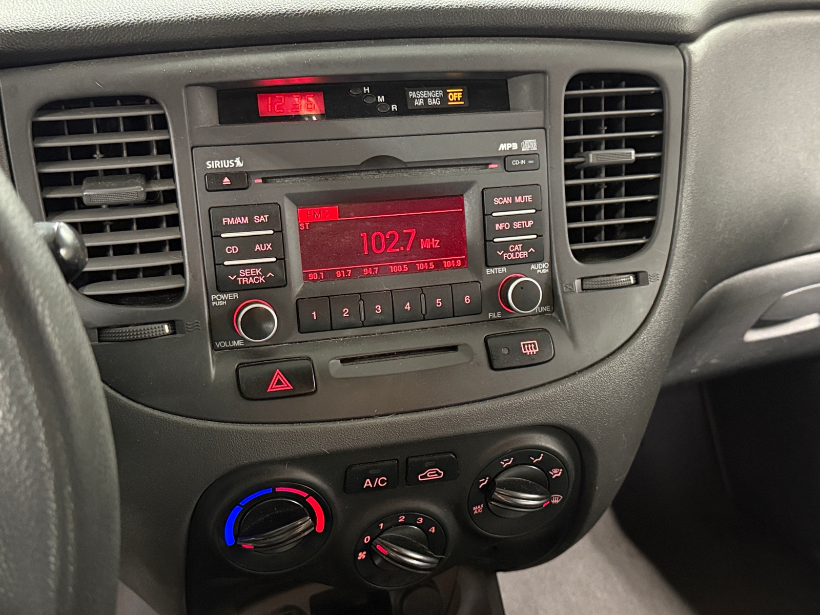 Thumbnail: 2011 Kia Rio - 4