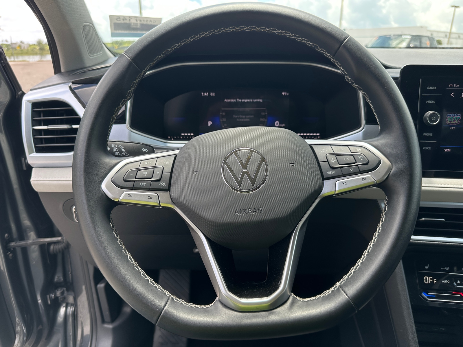 Thumbnail: 2025 Volkswagen Taos - 4