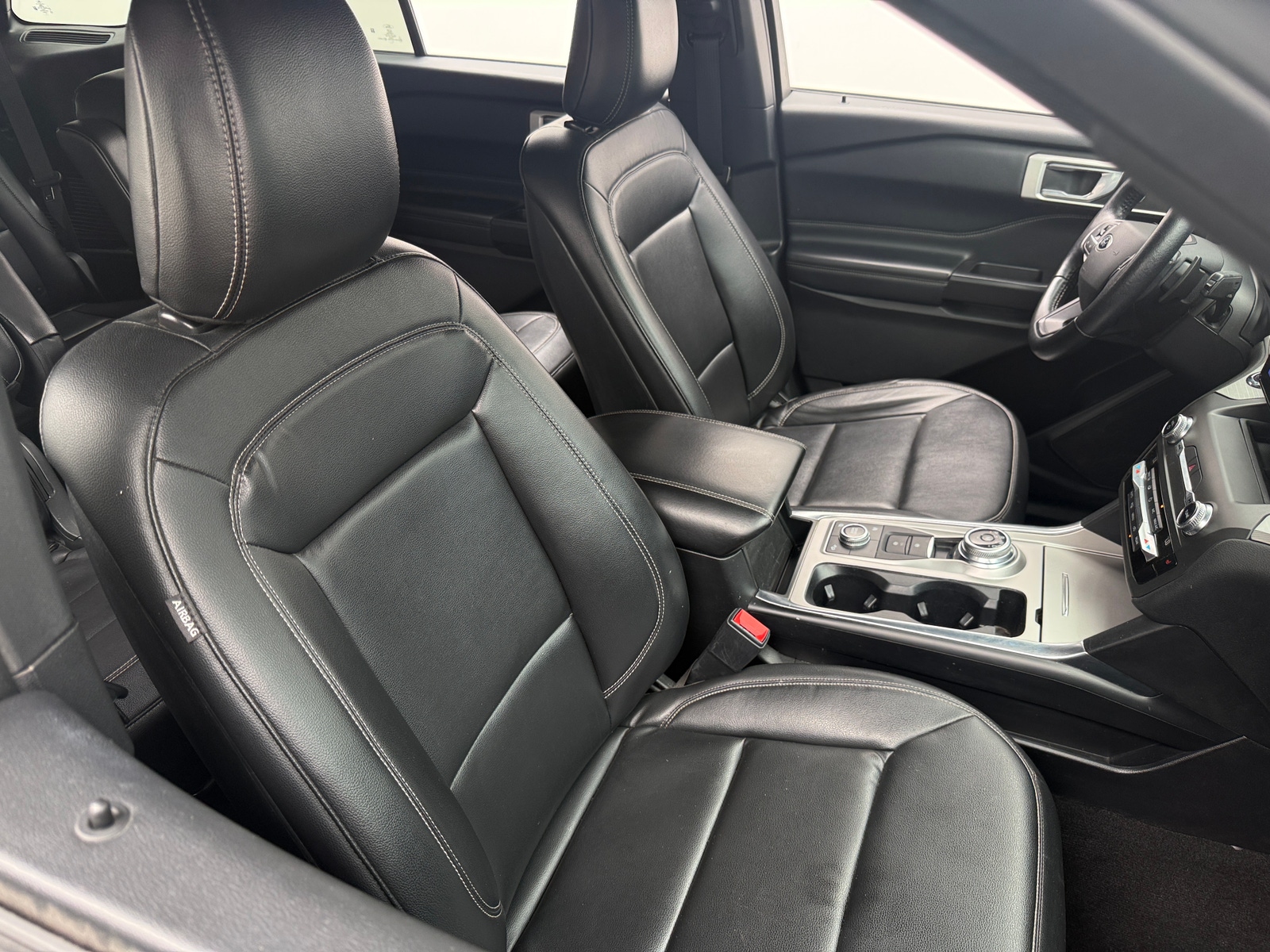 Thumbnail: 2020 Ford Explorer - 2