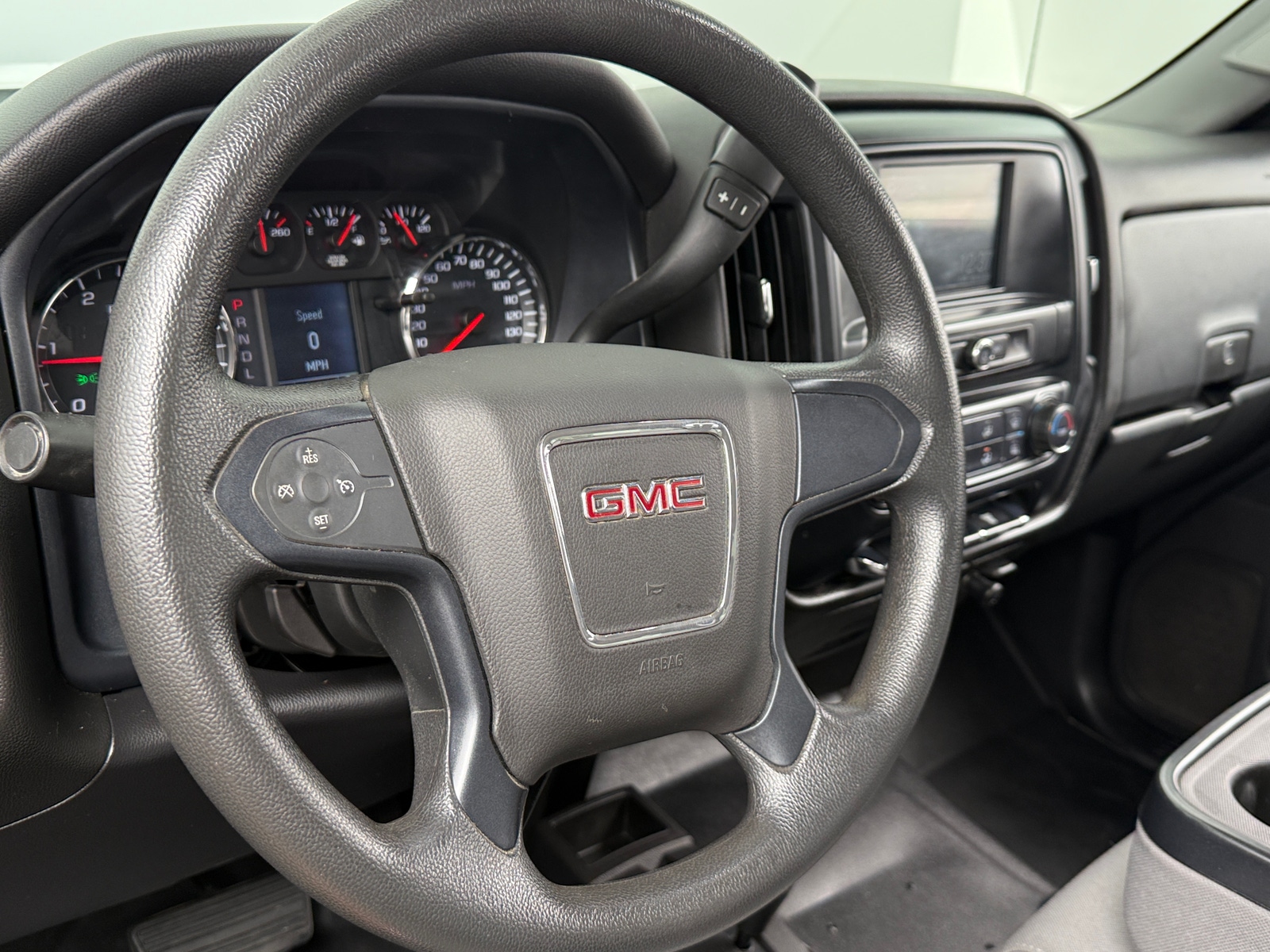 Thumbnail: 2019 GMC Sierra 2500 - 4