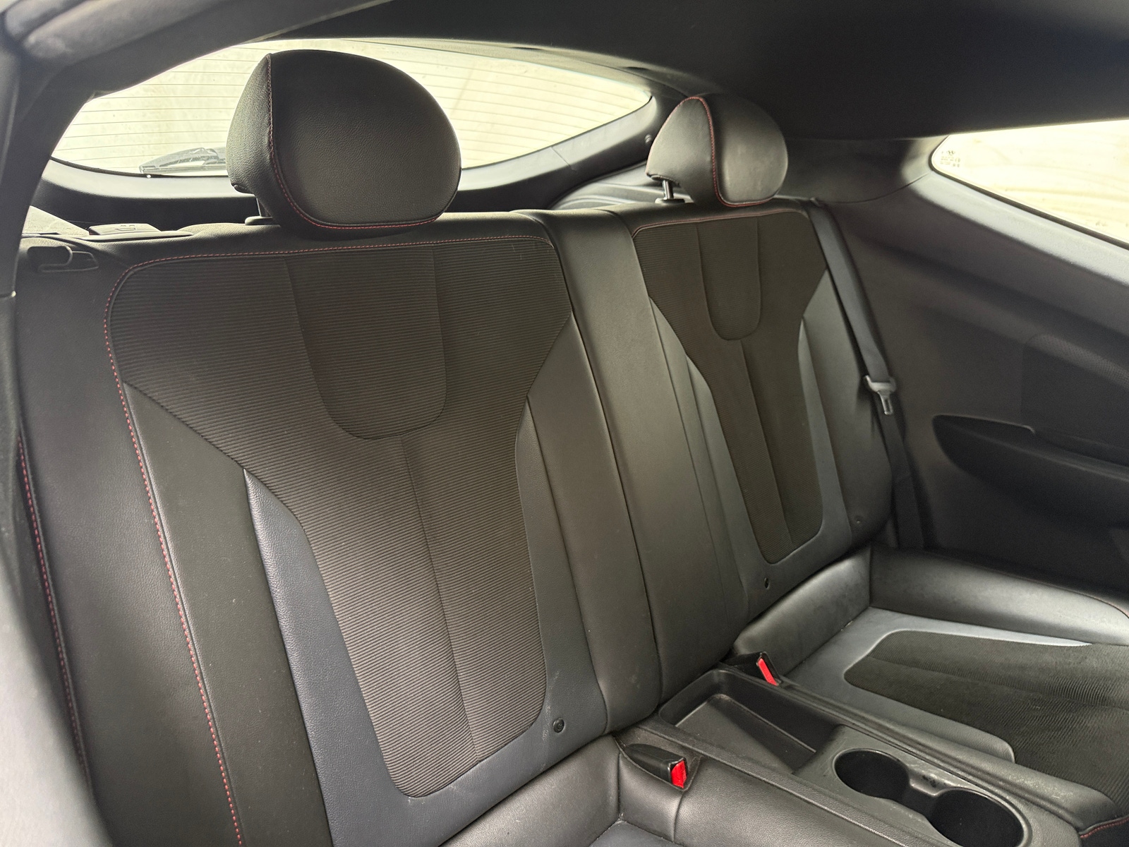 Thumbnail: 2019 Hyundai Veloster - 6