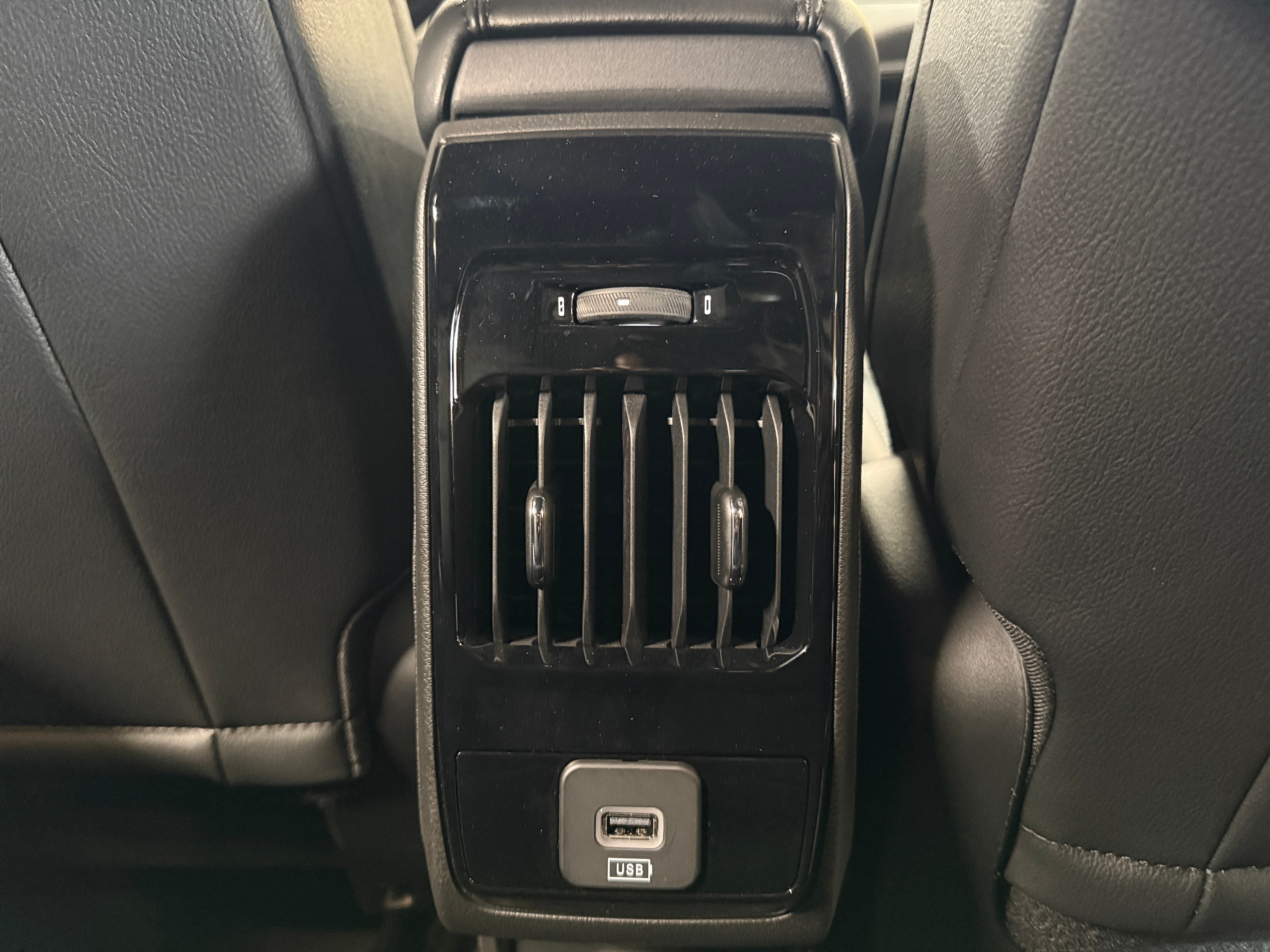 2026 Jeep Compass Limited Altitude 4X4's photo