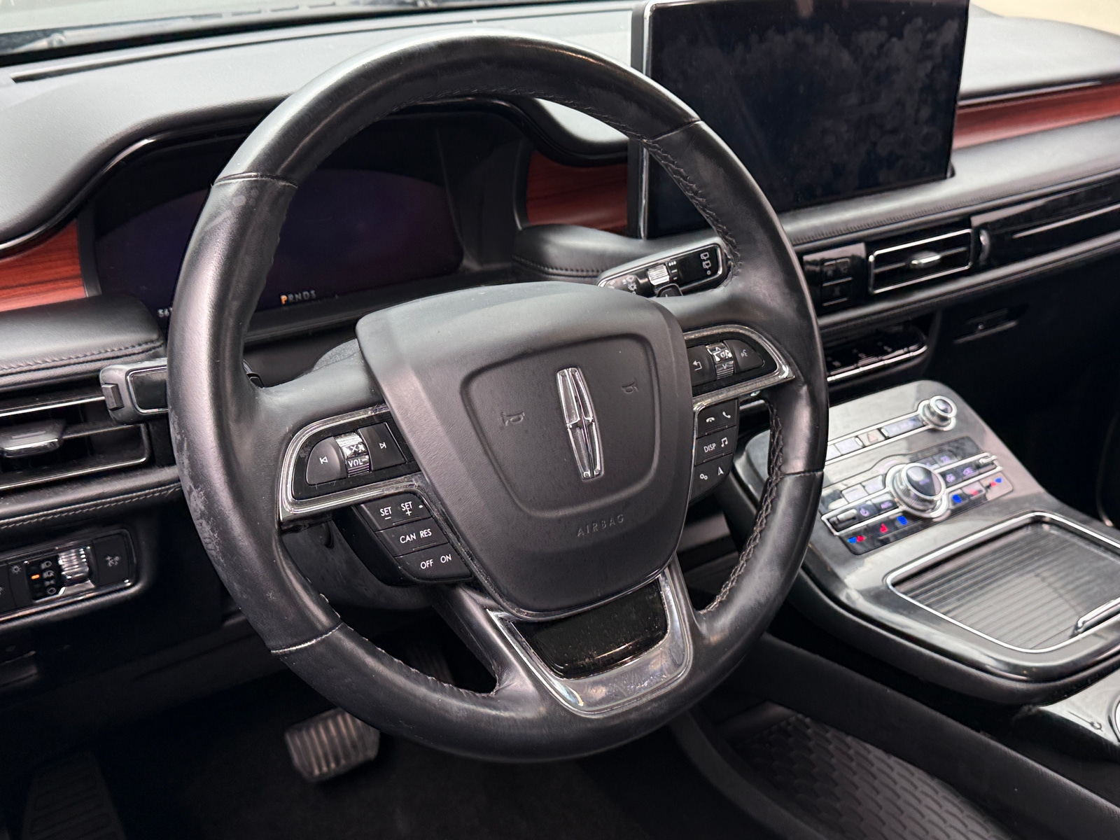 Thumbnail: 2021 Lincoln Nautilus - 4